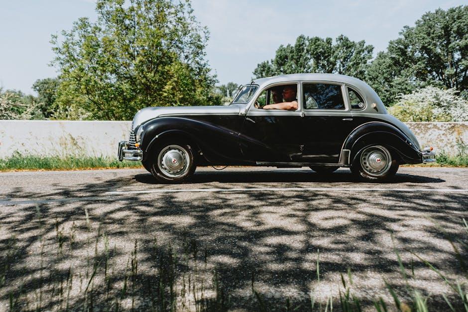 Timeless ⁣Chic: A ‌Deep Dive ‍into Self-Portrait’s ​Signature Styles
