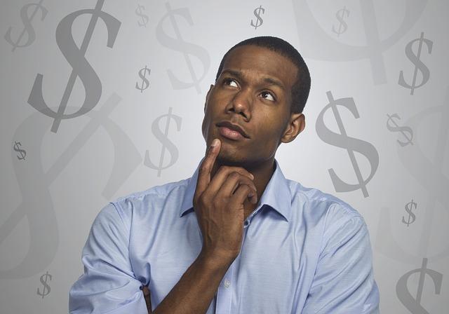 Budget-Friendly ​vs. Luxury: Making Smart Fashion Investments this Season