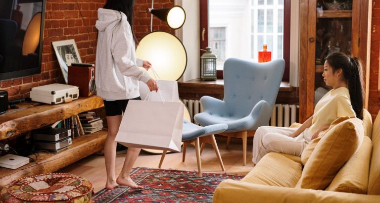 Want To Shine In Online Shopping? Try These Bright Ideas!